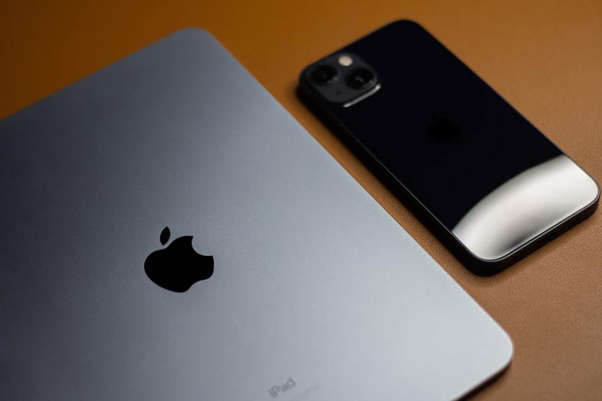 Jak znaleźć renomowany serwis naprawy iPhone’a w przystępnej&nbsp;cenie?